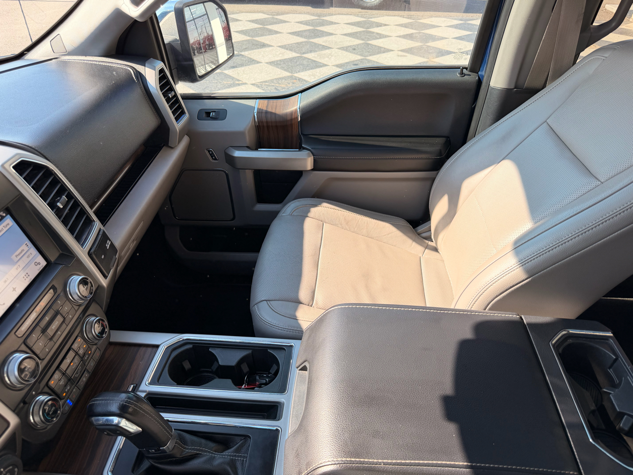 Ford F-150 Lariat 4WD SuperCrew 5.5' Box 2017