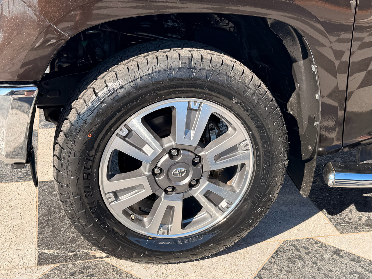 Toyota Tundra 1794 Edition Crew Max 4WD 2018