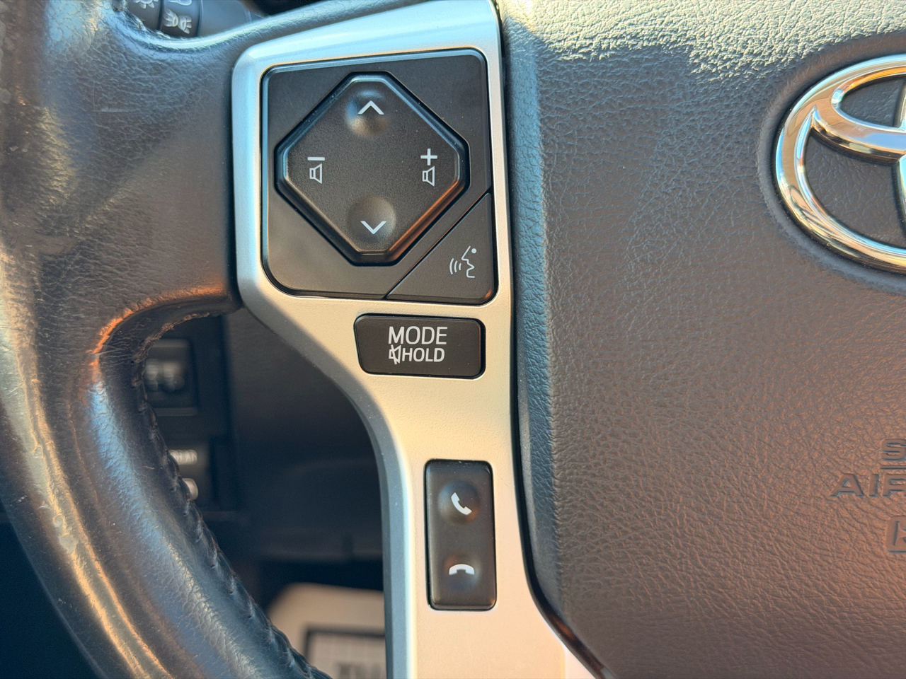 Toyota Tundra 1794 Edition Crew Max 4WD 2018