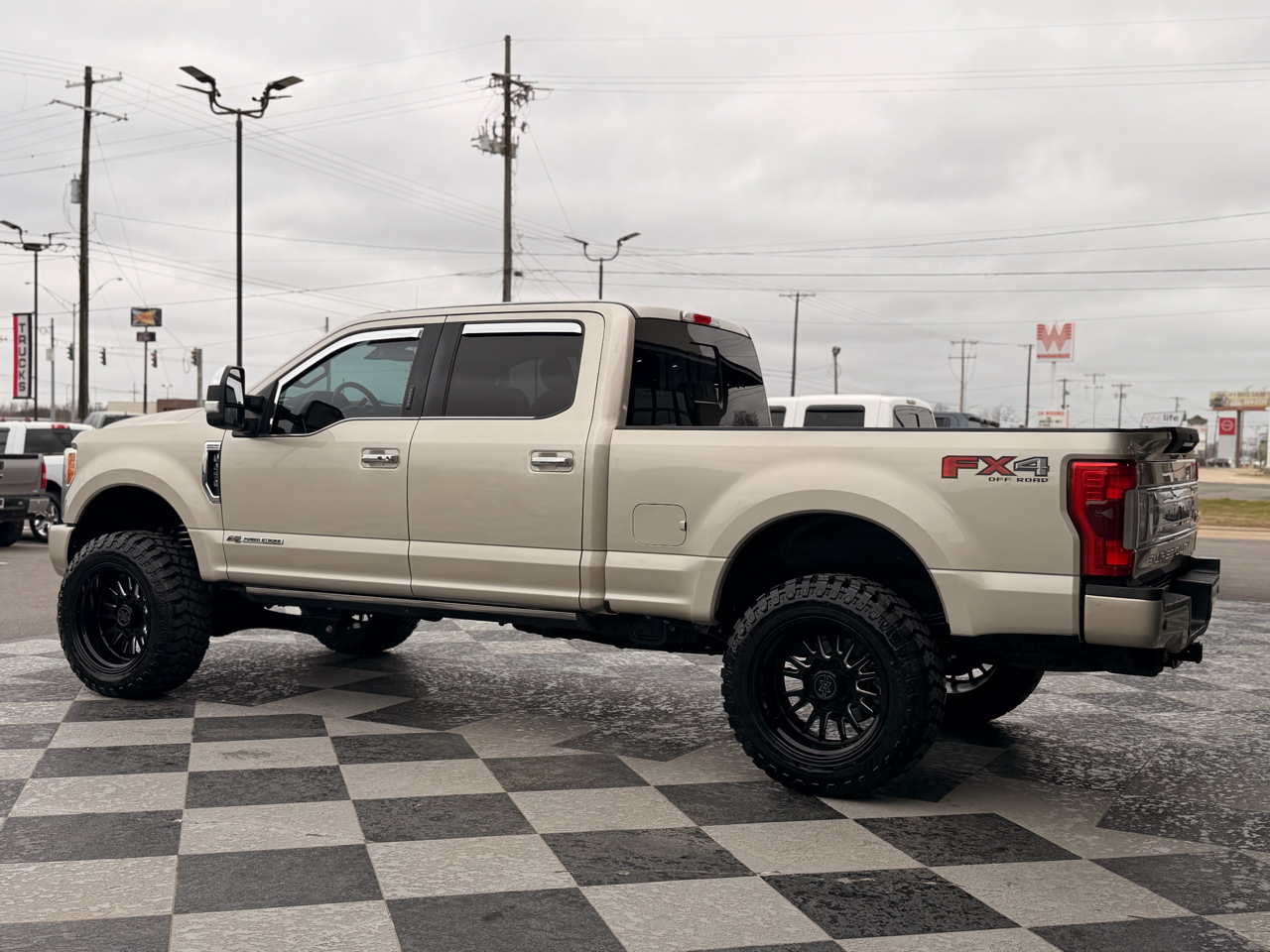 Ford F-250 SD Platinum Crew Cab 4WD 2017