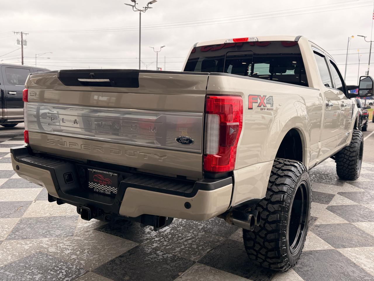 Ford F-250 SD Platinum Crew Cab 4WD 2017