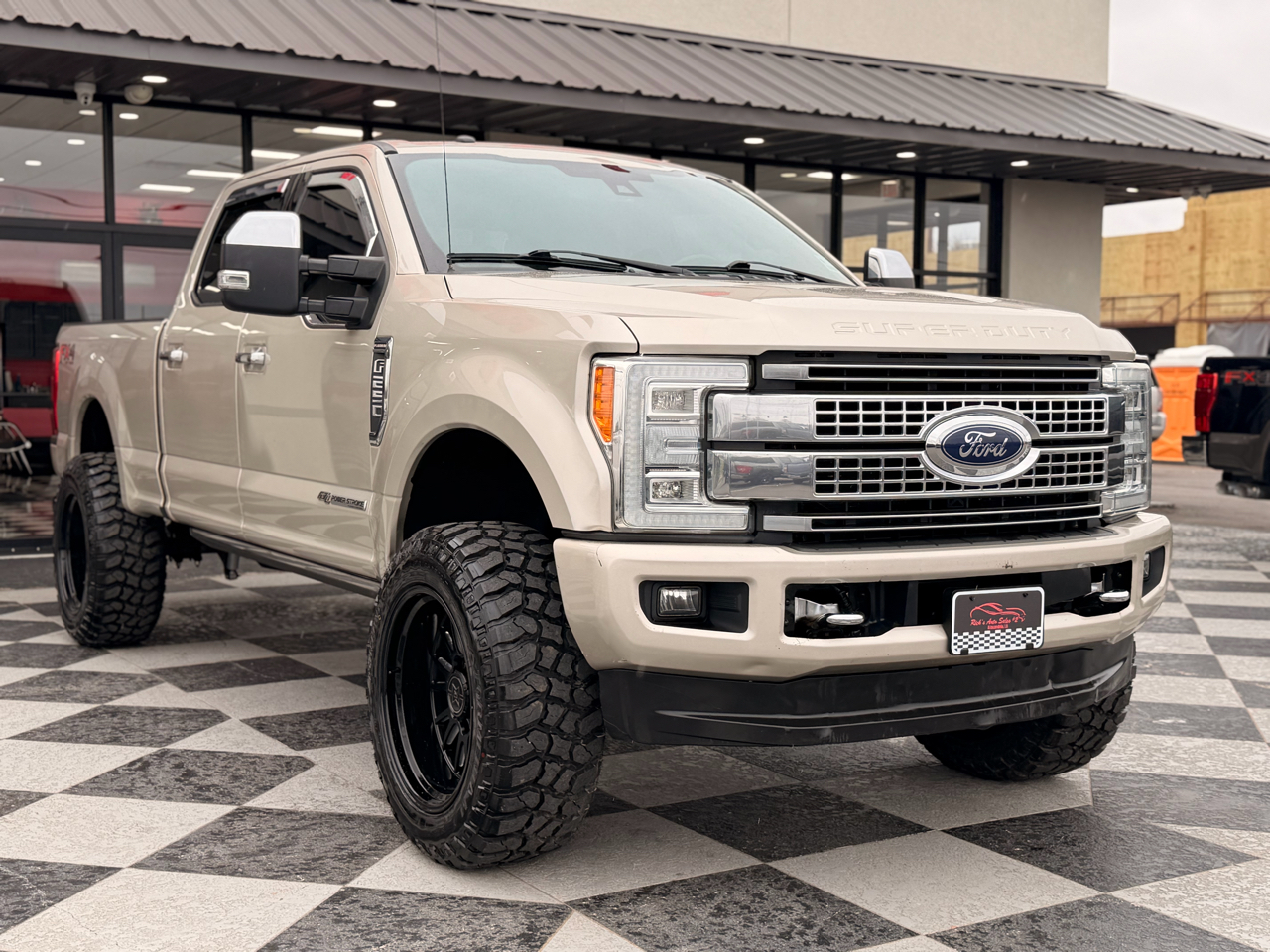 Ford F-250 SD Platinum Crew Cab 4WD 2017