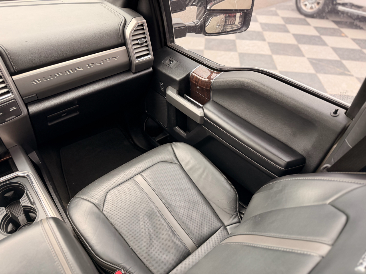 Ford F-250 SD Platinum Crew Cab 4WD 2017