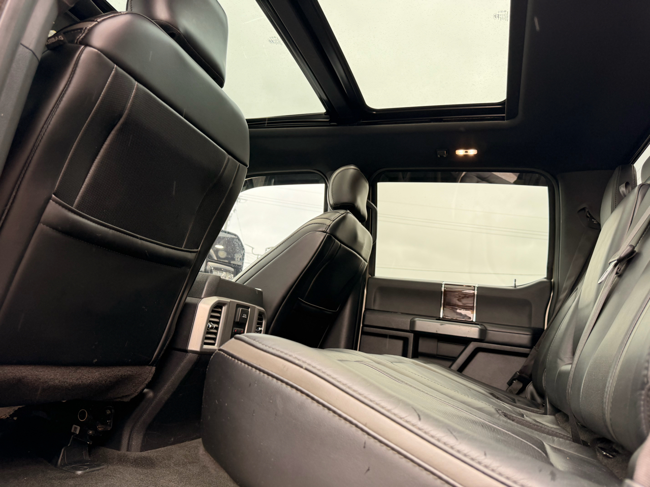 Ford F-250 SD Platinum Crew Cab 4WD 2017