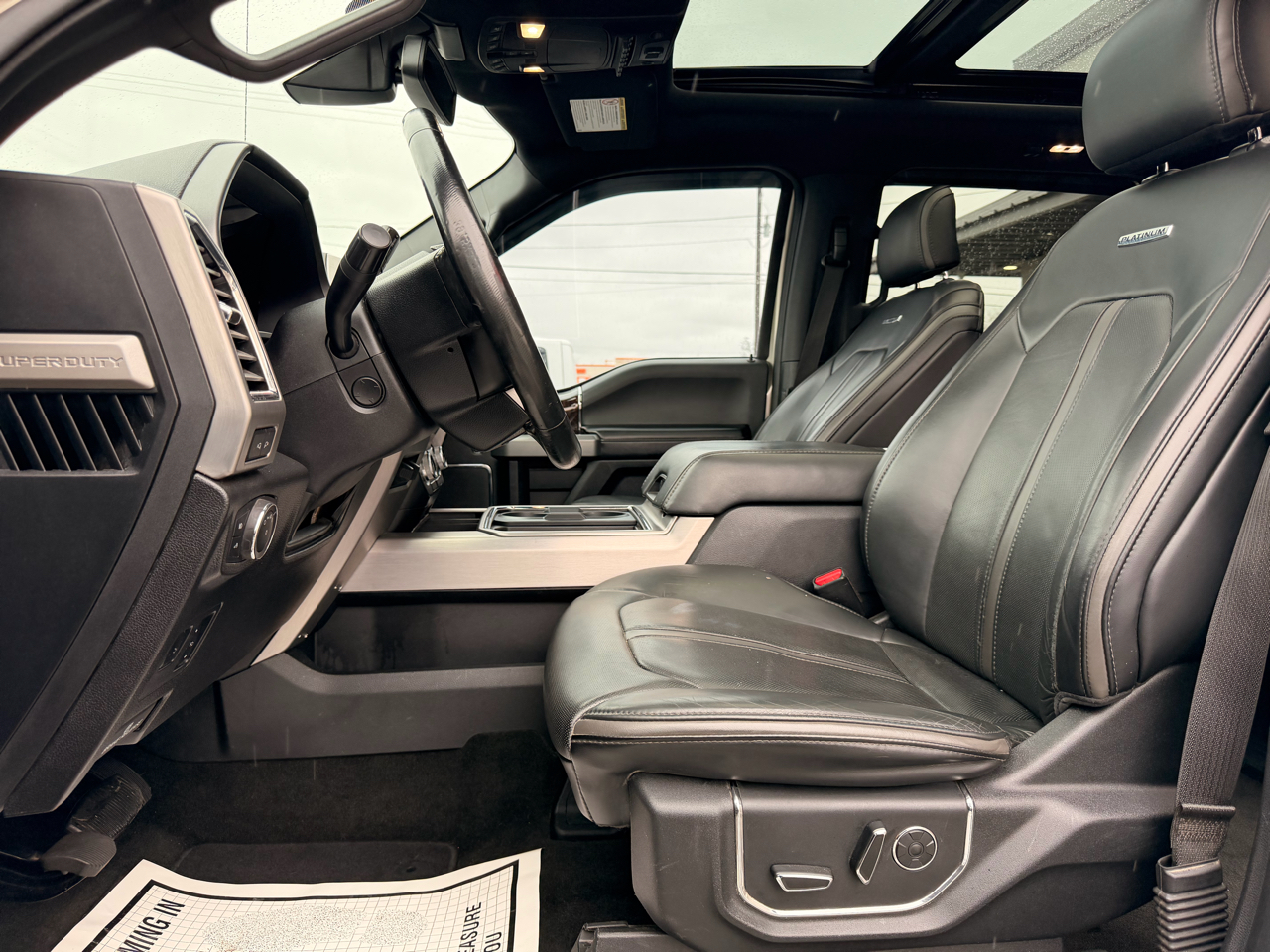 Ford F-250 SD Platinum Crew Cab 4WD 2017