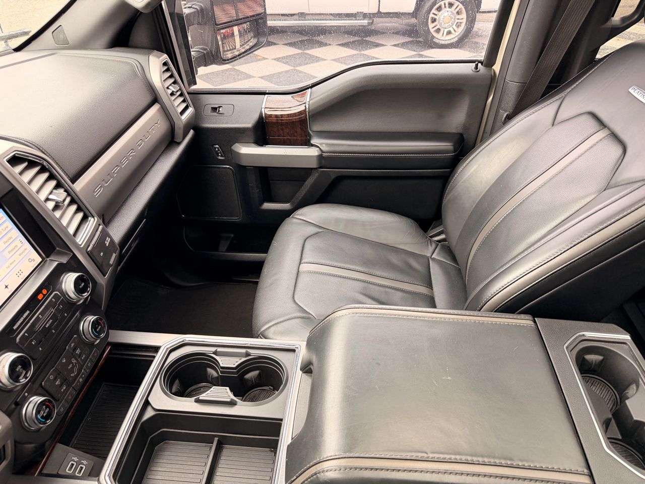 Ford F-250 SD Platinum Crew Cab 4WD 2017