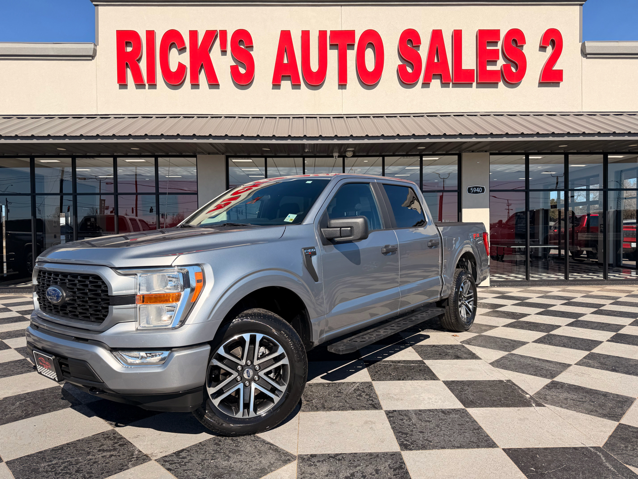 Ford F-150 STX SuperCrew 4WD 2022