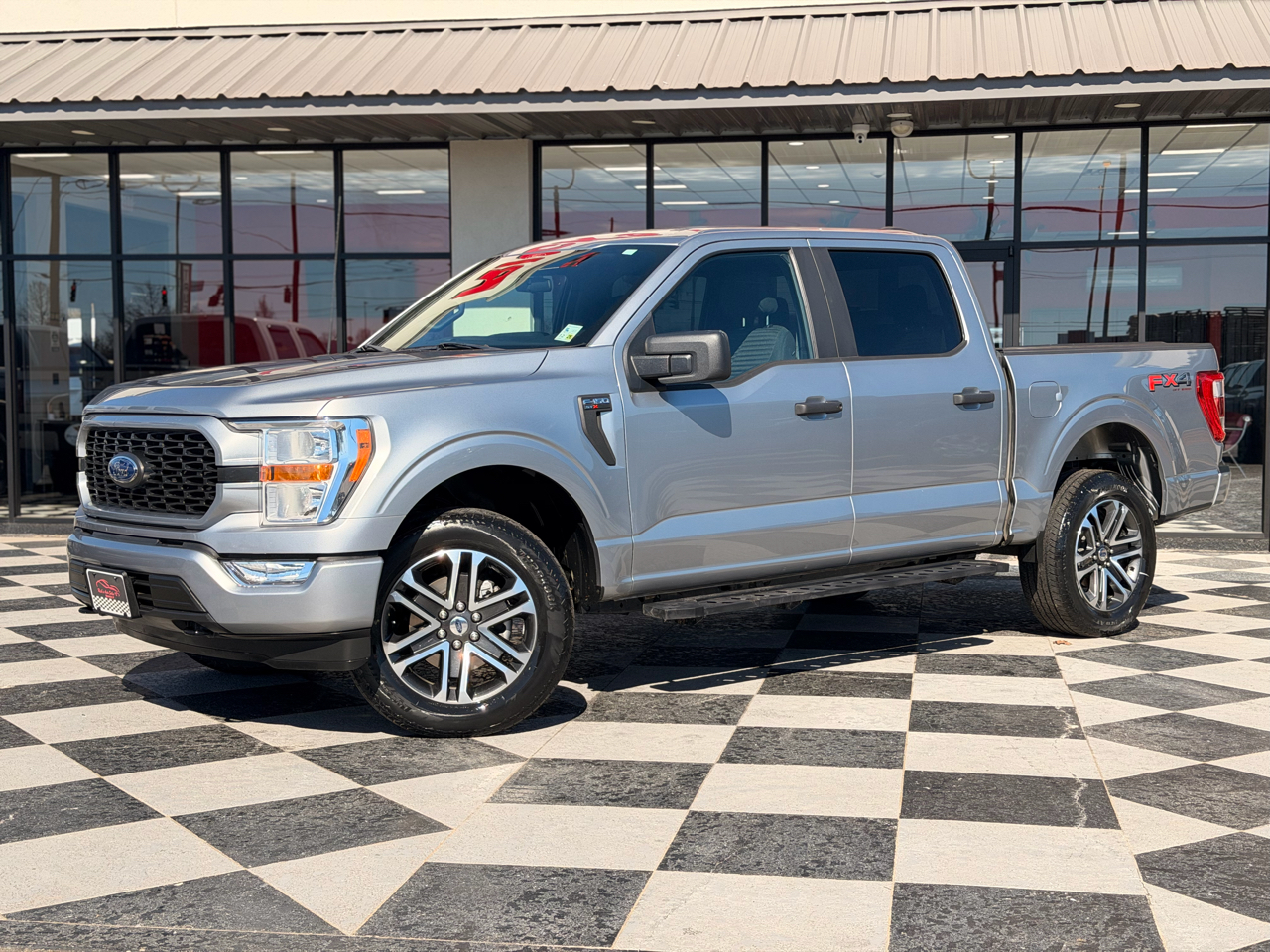 Ford F-150 STX SuperCrew 4WD 2022