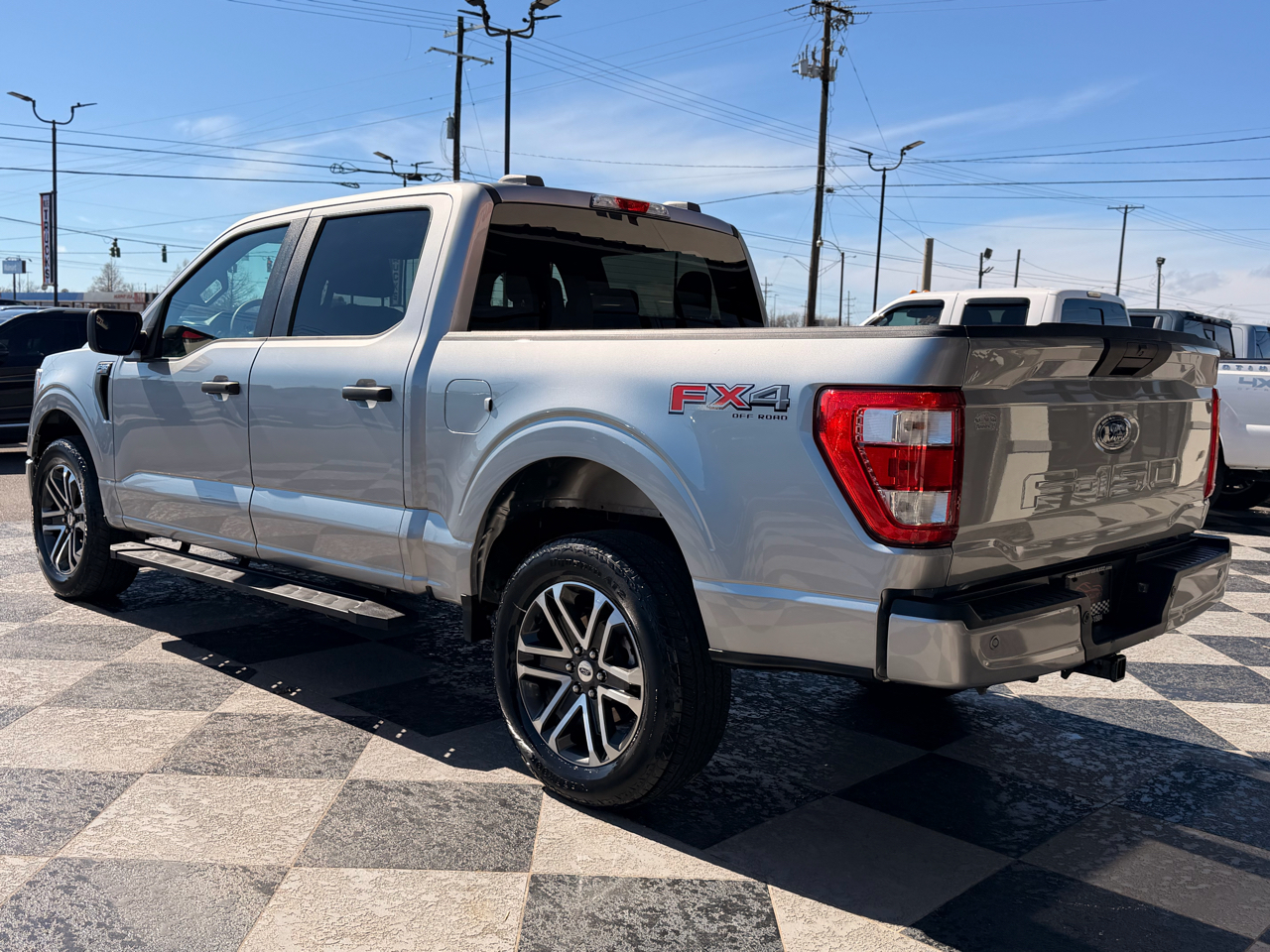 Ford F-150 STX SuperCrew 4WD 2022