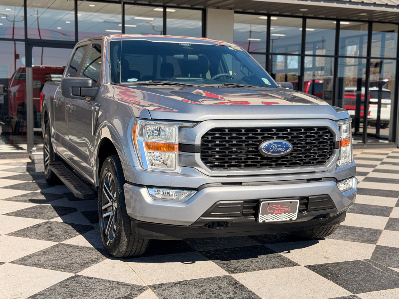 Ford F-150 STX SuperCrew 4WD 2022
