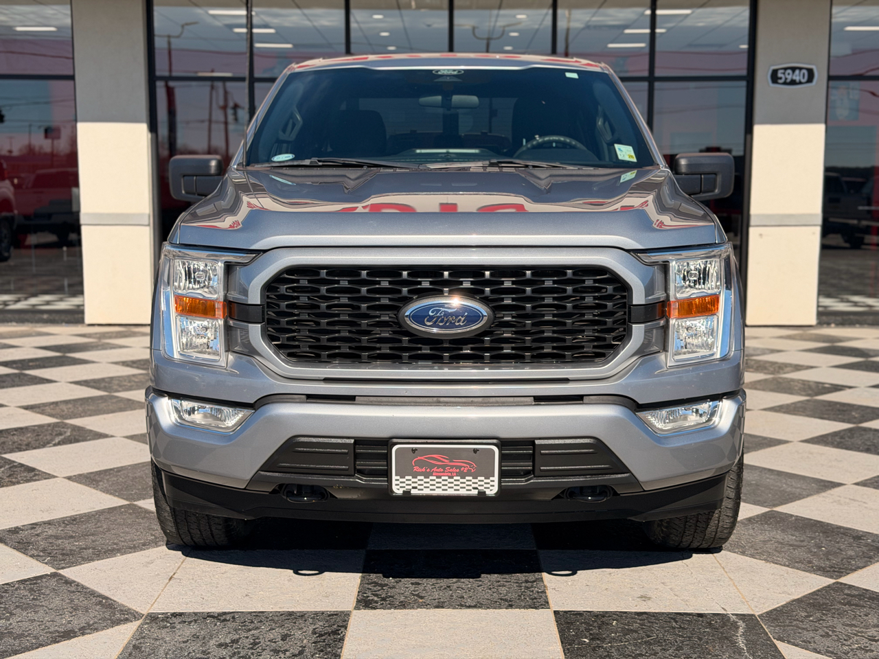 Ford F-150 STX SuperCrew 4WD 2022