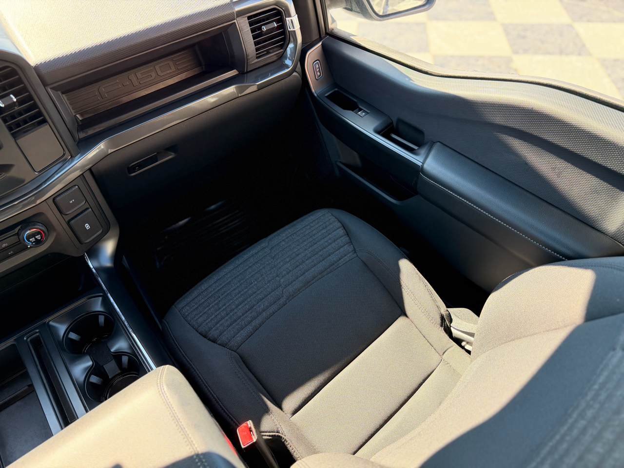 Ford F-150 STX SuperCrew 4WD 2022