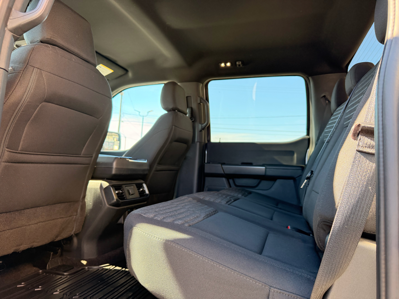 Ford F-150 STX SuperCrew 4WD 2022