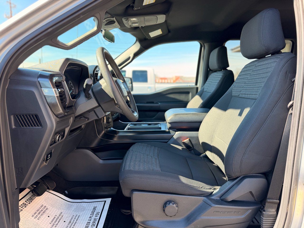 Ford F-150 STX SuperCrew 4WD 2022