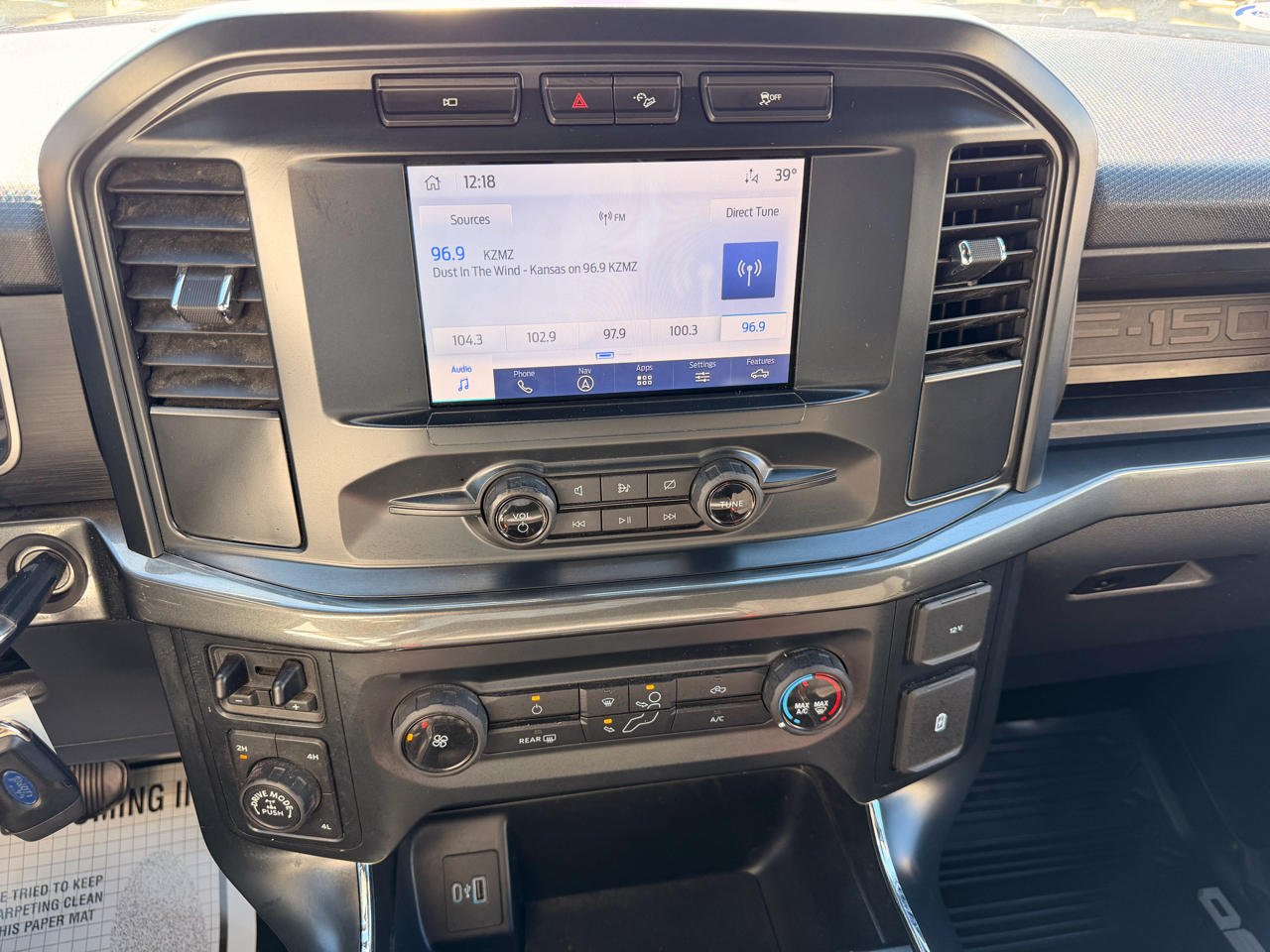 Ford F-150 STX SuperCrew 4WD 2022