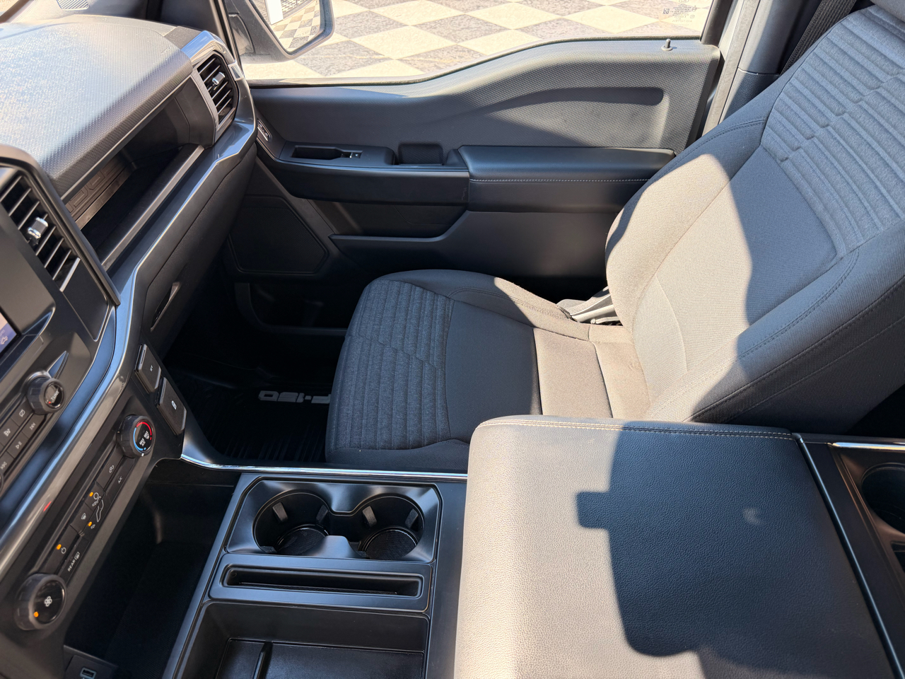 Ford F-150 STX SuperCrew 4WD 2022