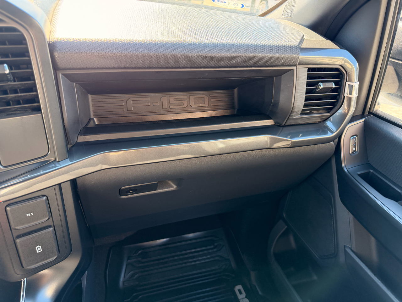 Ford F-150 STX SuperCrew 4WD 2022