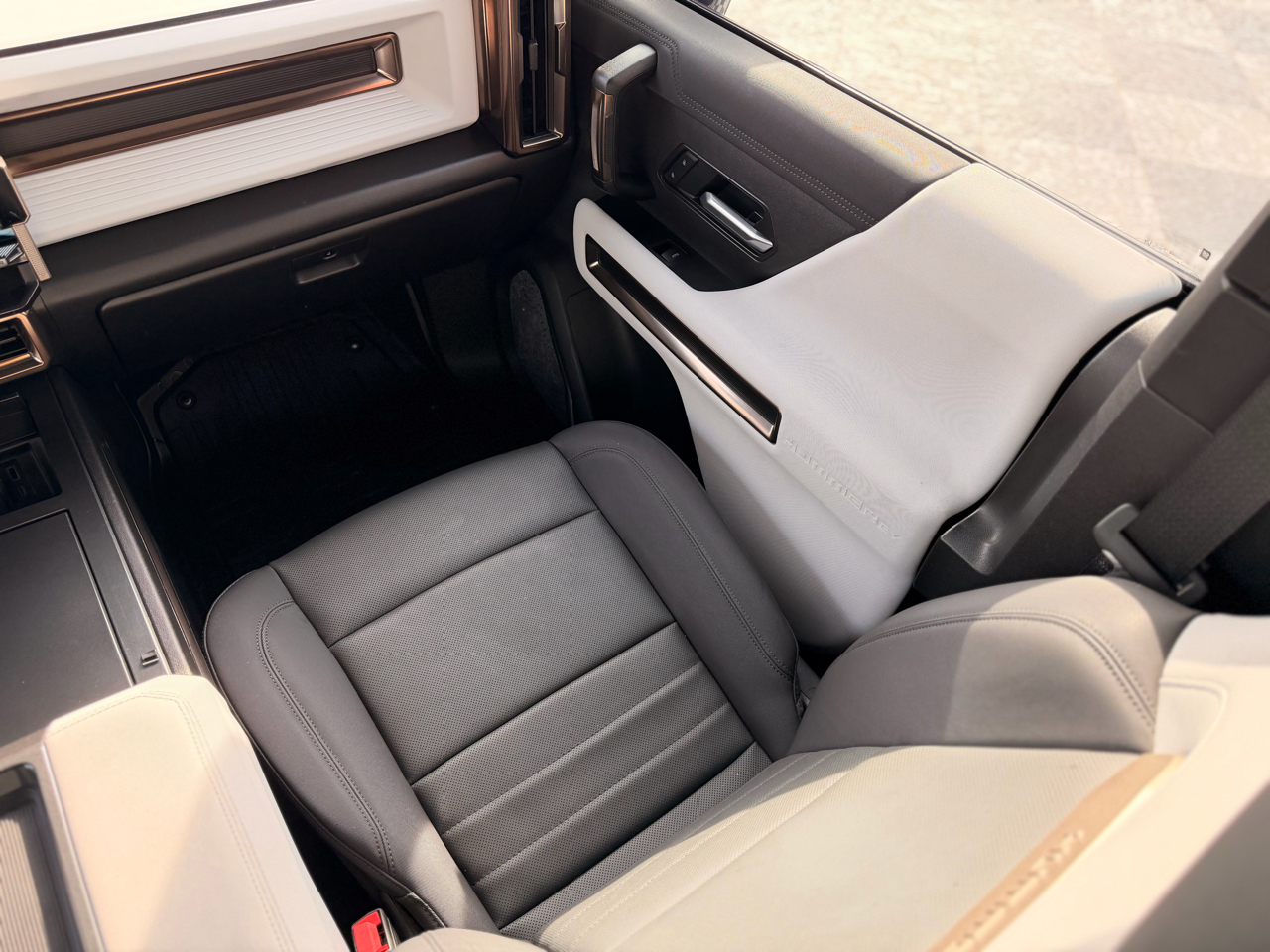 GMC HUMMER EV 2X 2025