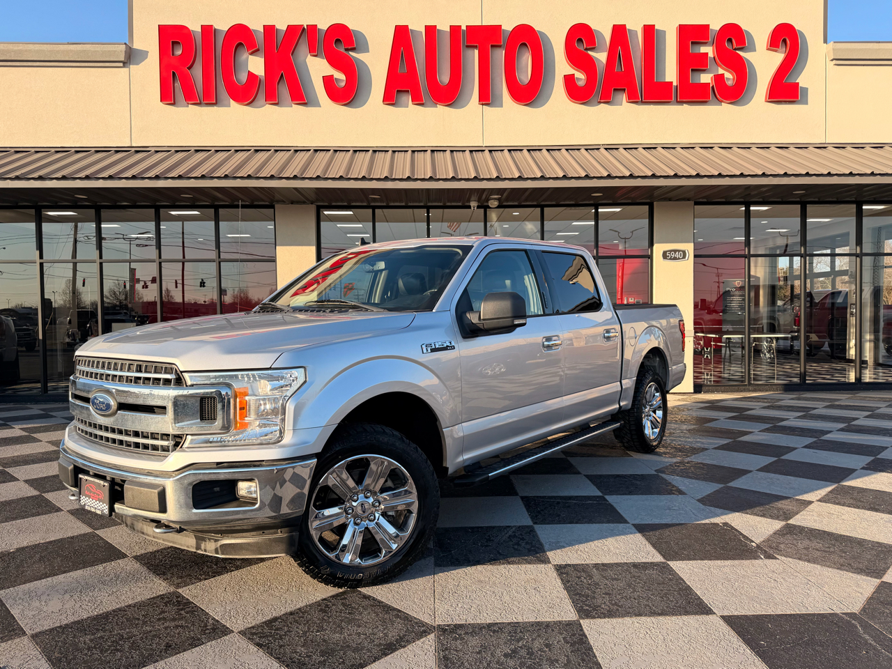 Ford F-150 XLT SuperCrew 4WD 2019
