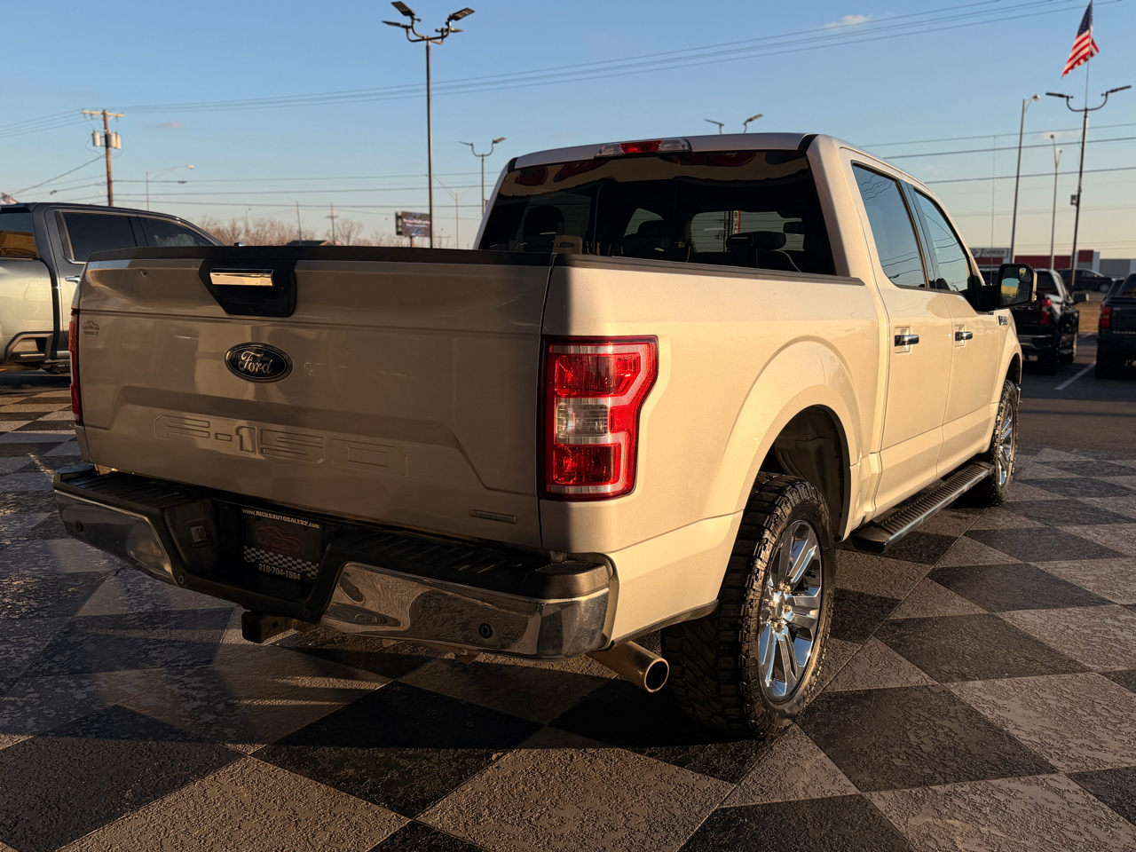 Ford F-150 XLT SuperCrew 4WD 2019