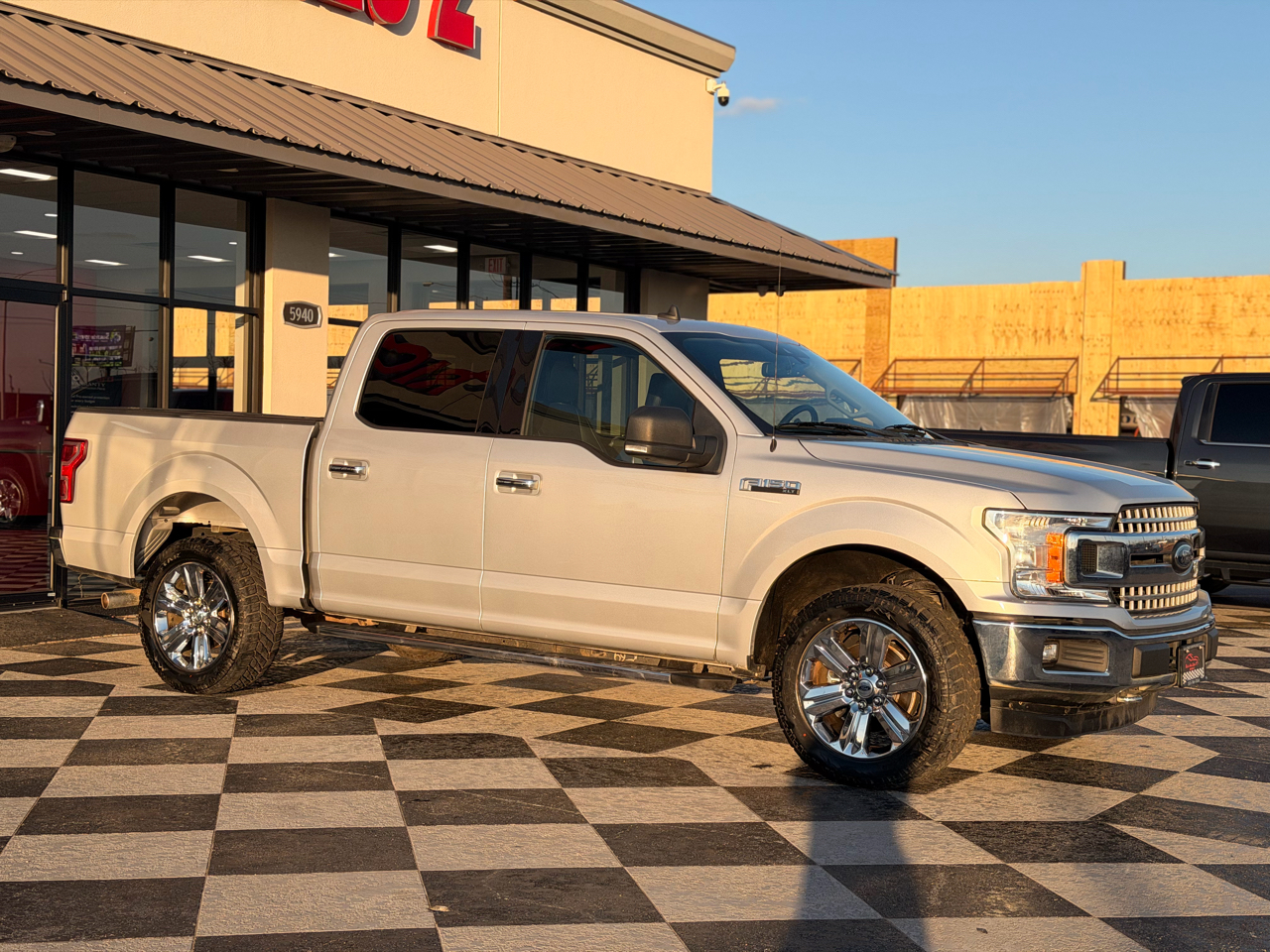 Ford F-150 XLT SuperCrew 4WD 2019