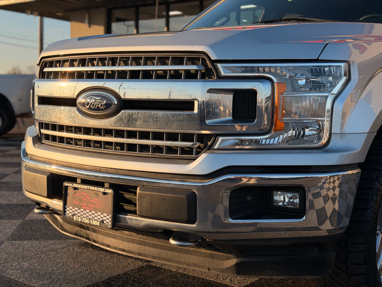 Ford F-150 XLT SuperCrew 4WD 2019