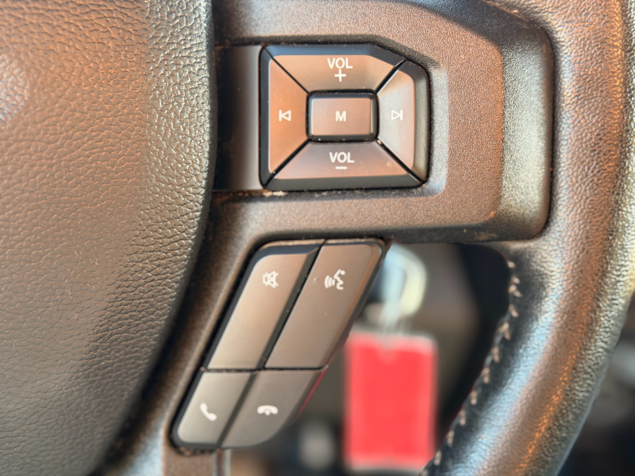 Ford F-150 XLT SuperCrew 4WD 2019