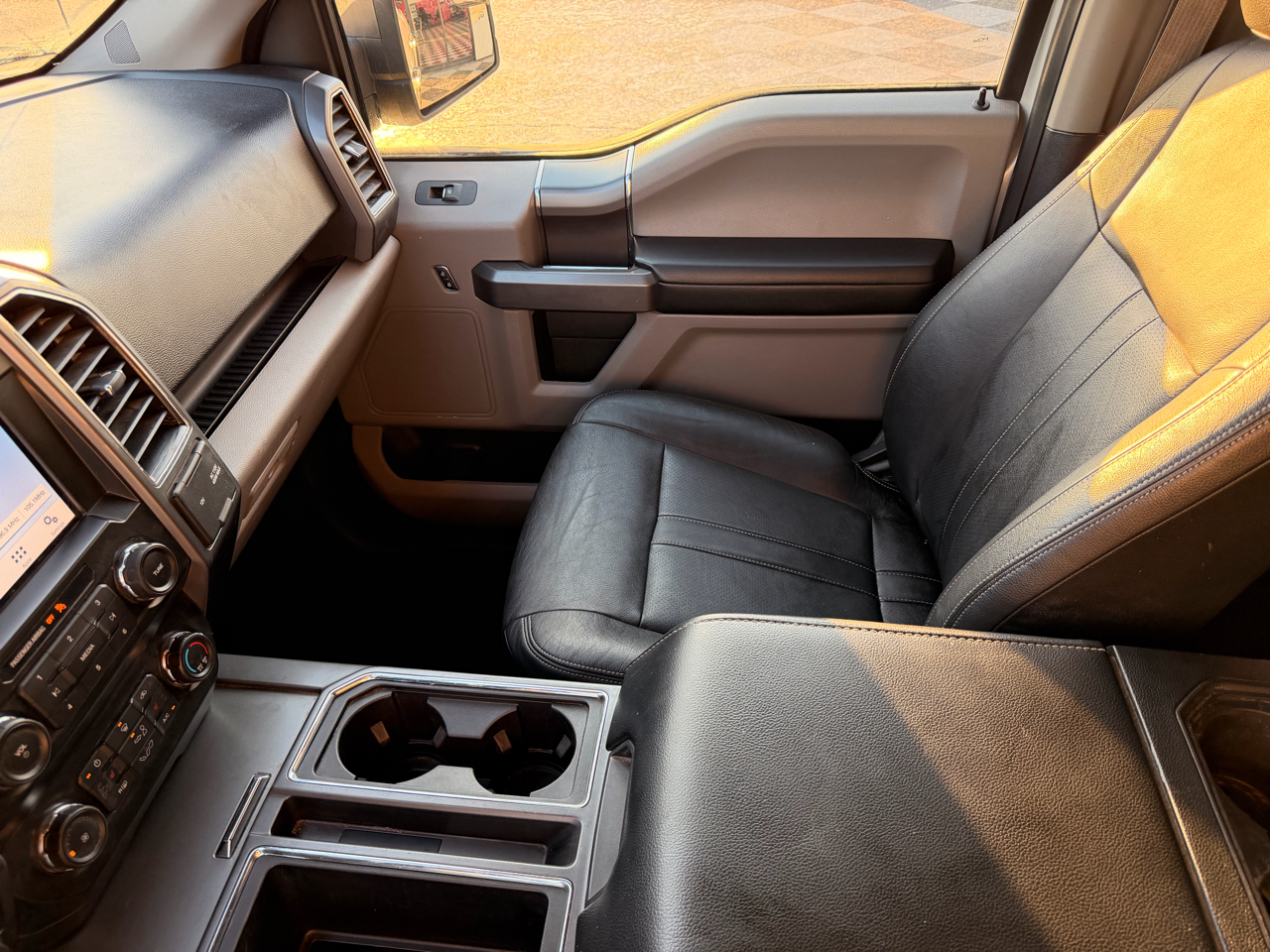 Ford F-150 XLT SuperCrew 4WD 2019