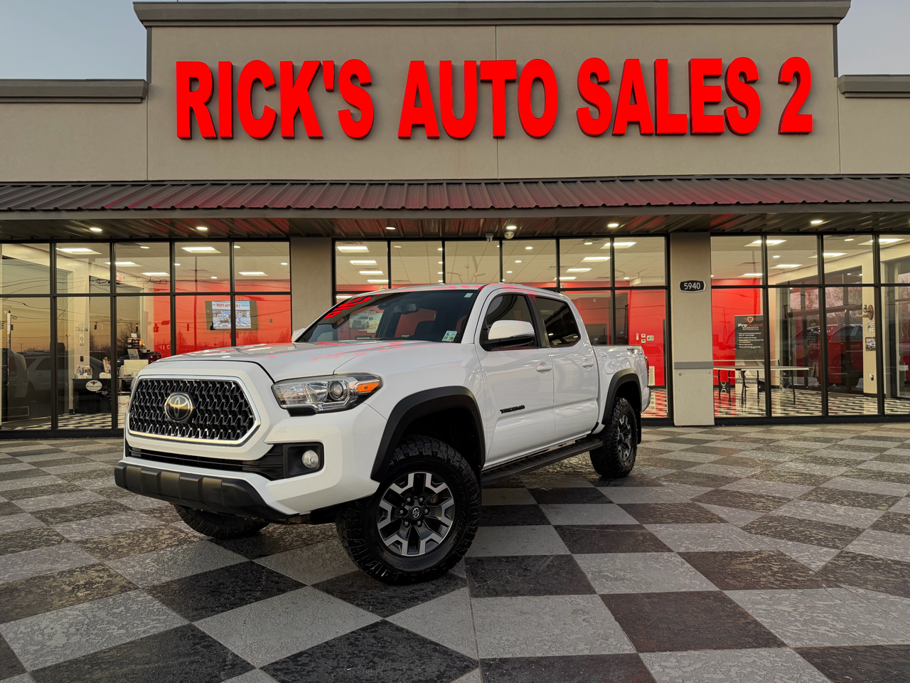 Toyota Tacoma TRD Offroad Dbl Cab 4WD at 2018