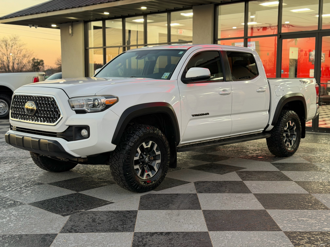 Toyota Tacoma TRD Offroad Dbl Cab 4WD at 2018