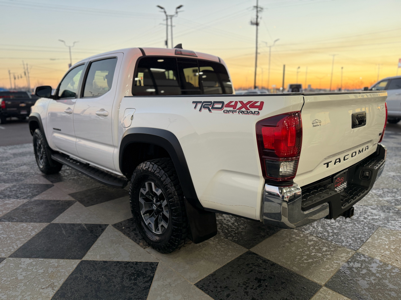 Toyota Tacoma TRD Offroad Dbl Cab 4WD at 2018