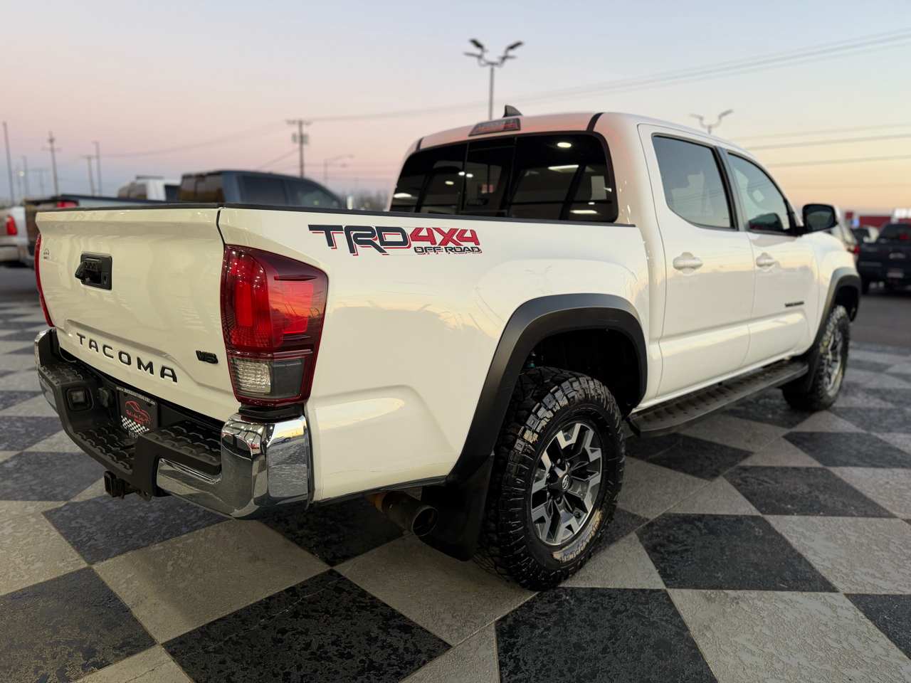 Toyota Tacoma TRD Offroad Dbl Cab 4WD at 2018
