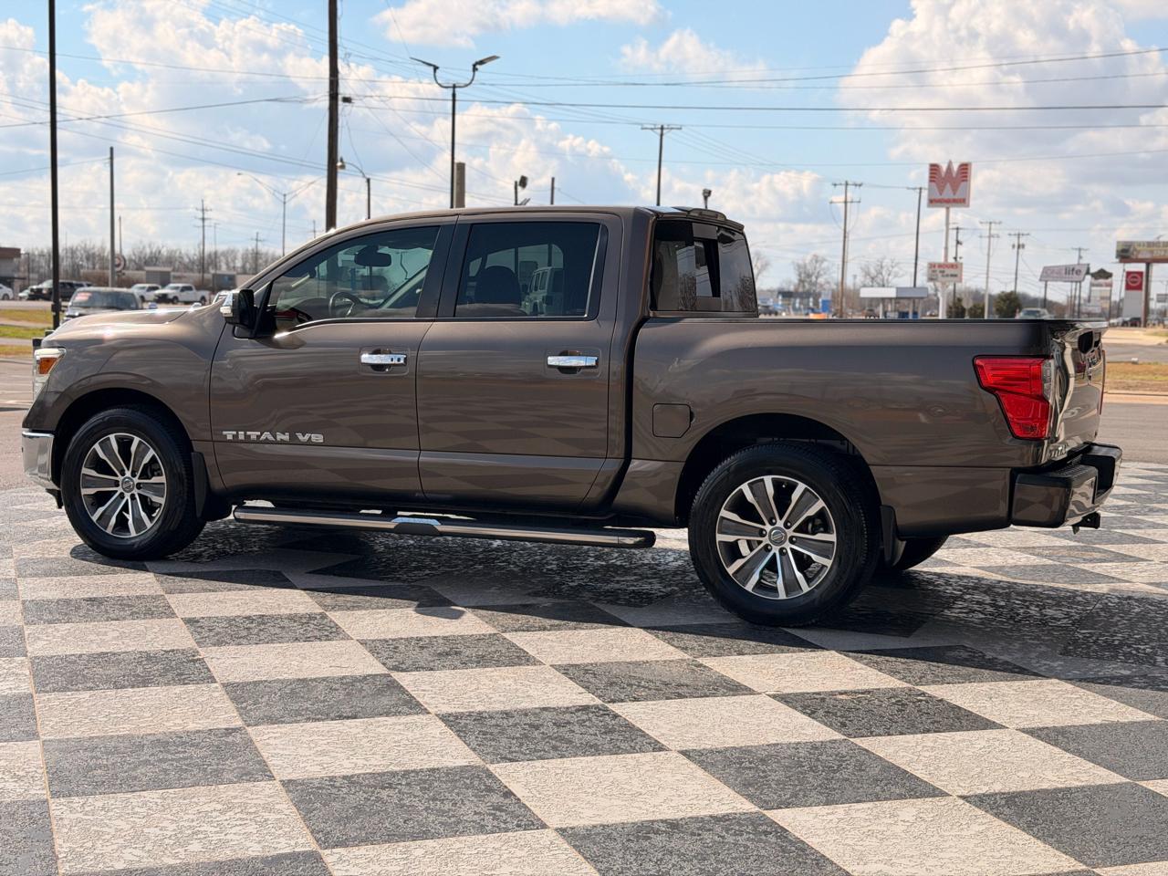 Nissan Titan SL Crew Cab 2WD 2018