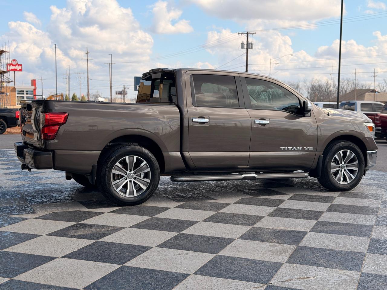 Nissan Titan SL Crew Cab 2WD 2018