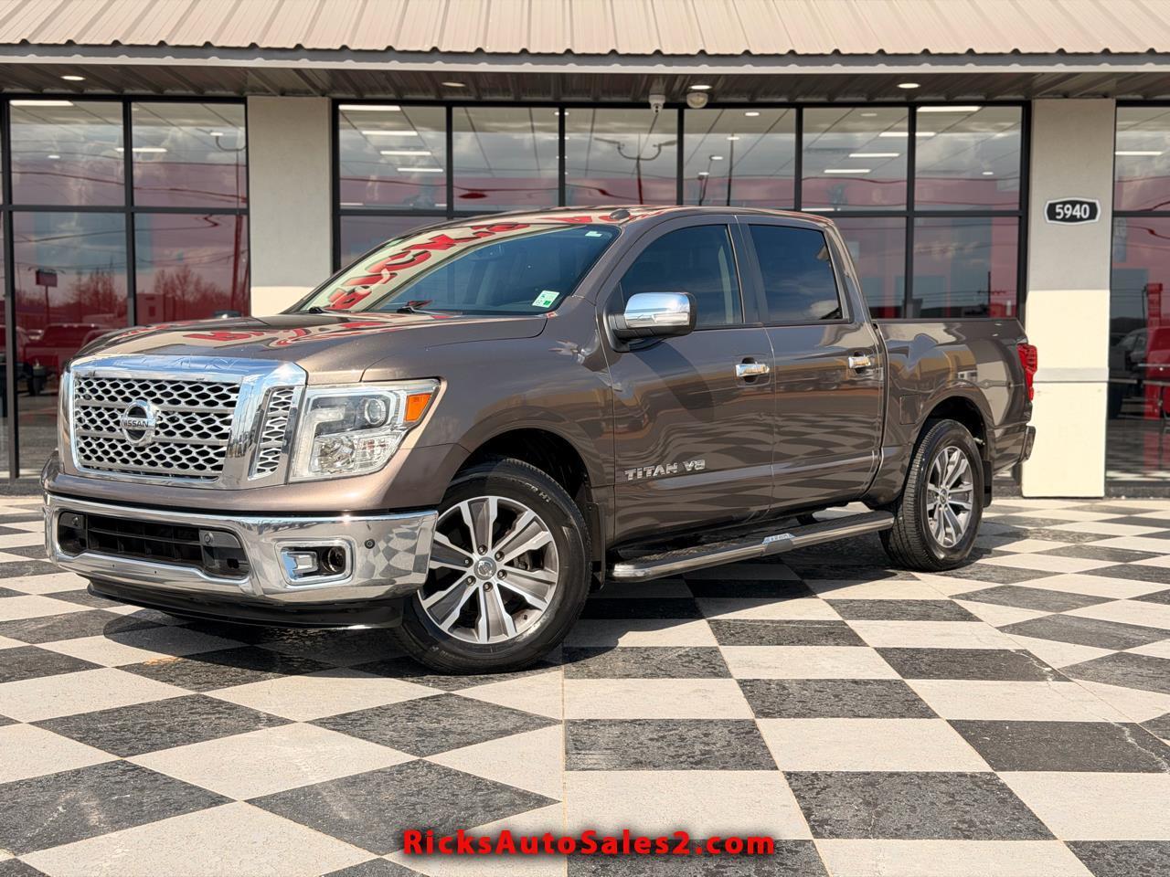2018 Nissan Titan SL Crew Cab 2WD