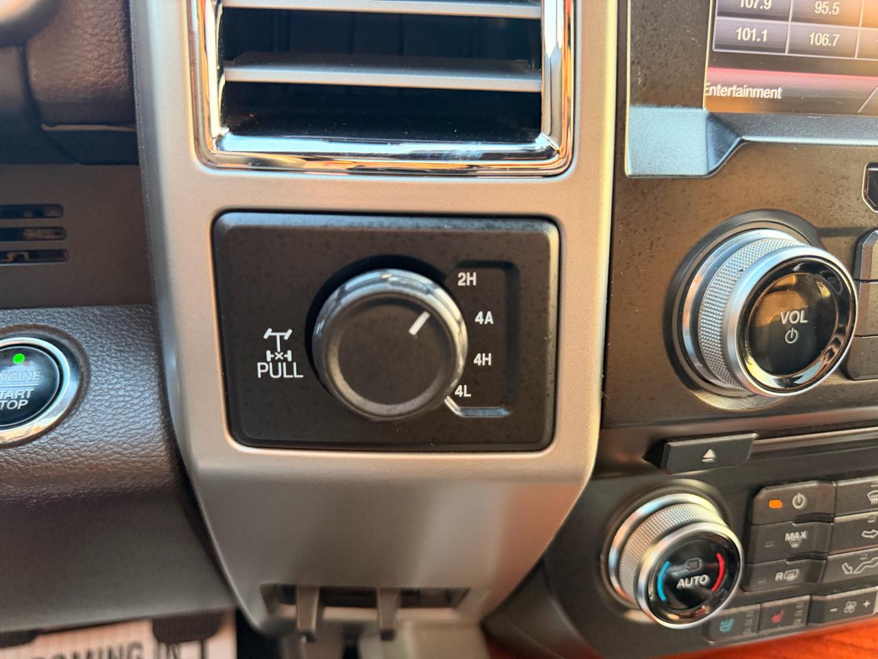 Ford F-150 King Ranch 4WD SuperCrew 5.5' Box 2015