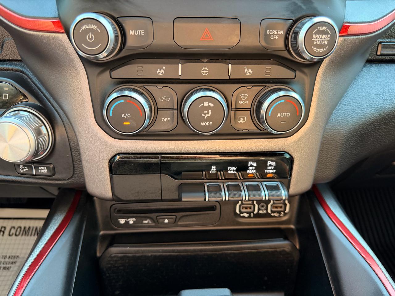 RAM 1500 Rebel Crew Cab 4WD 2019