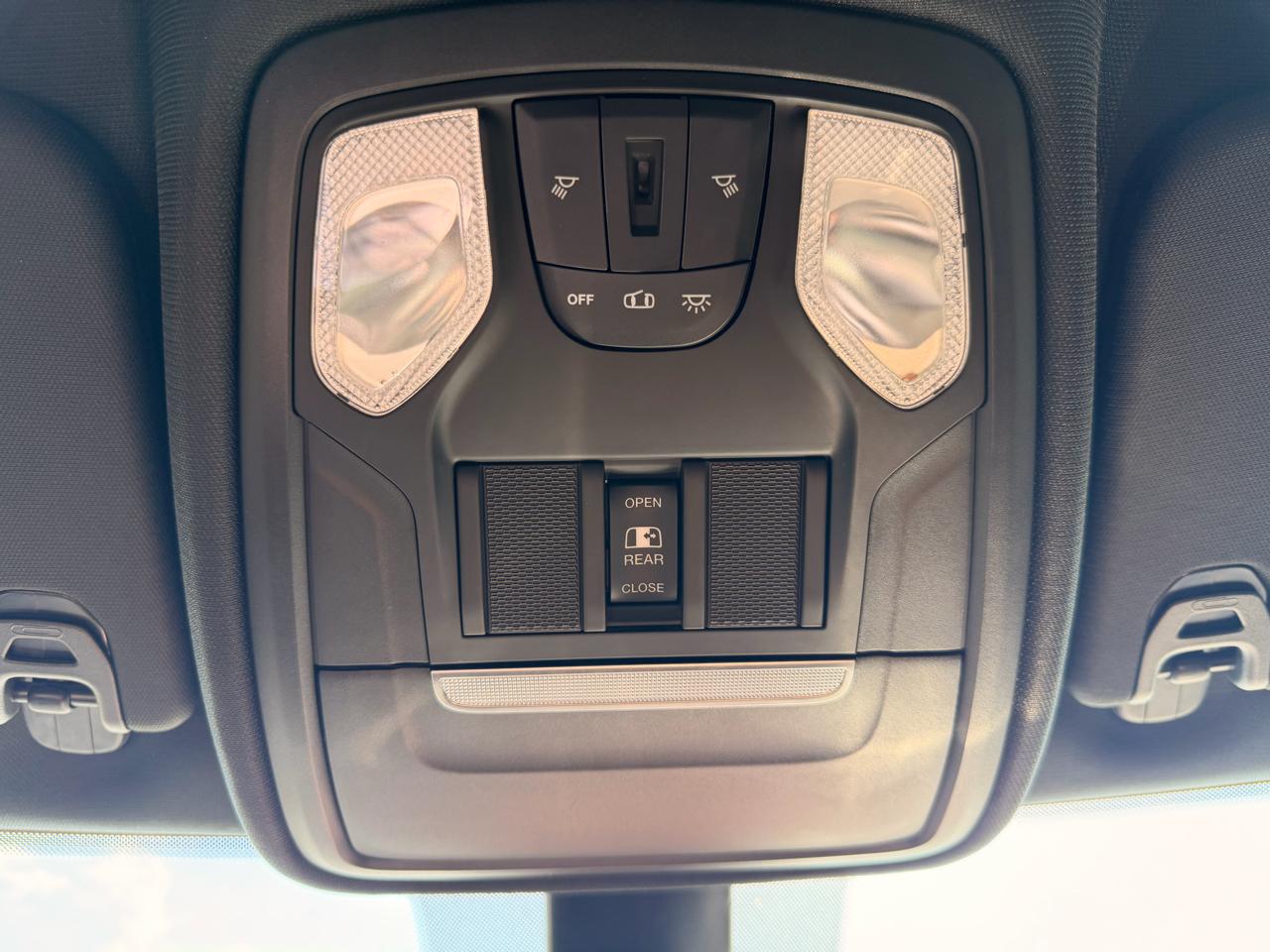 RAM 1500 Rebel Crew Cab 4WD 2019