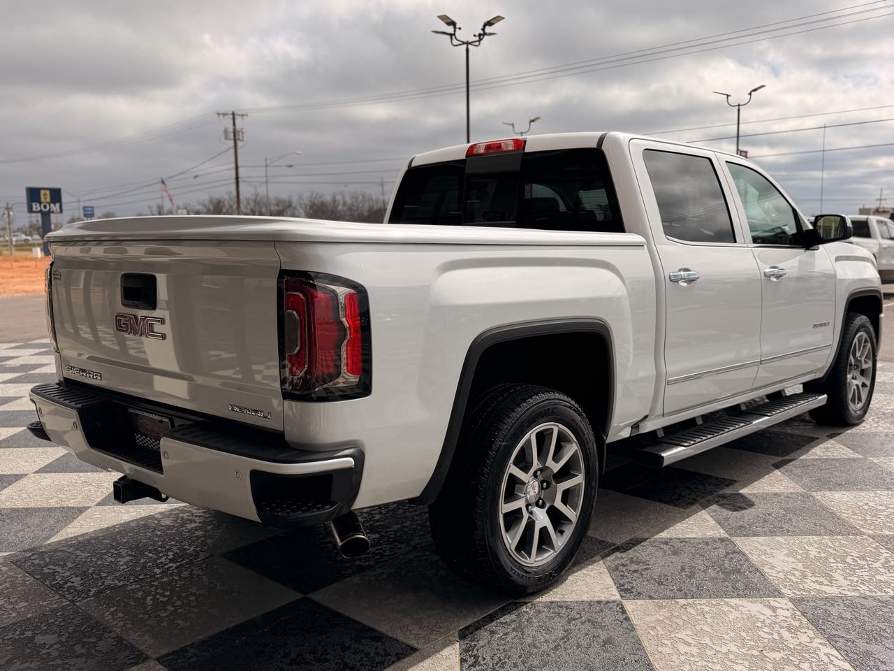 GMC Sierra 1500 Denali Crew Cab 2WD 2016