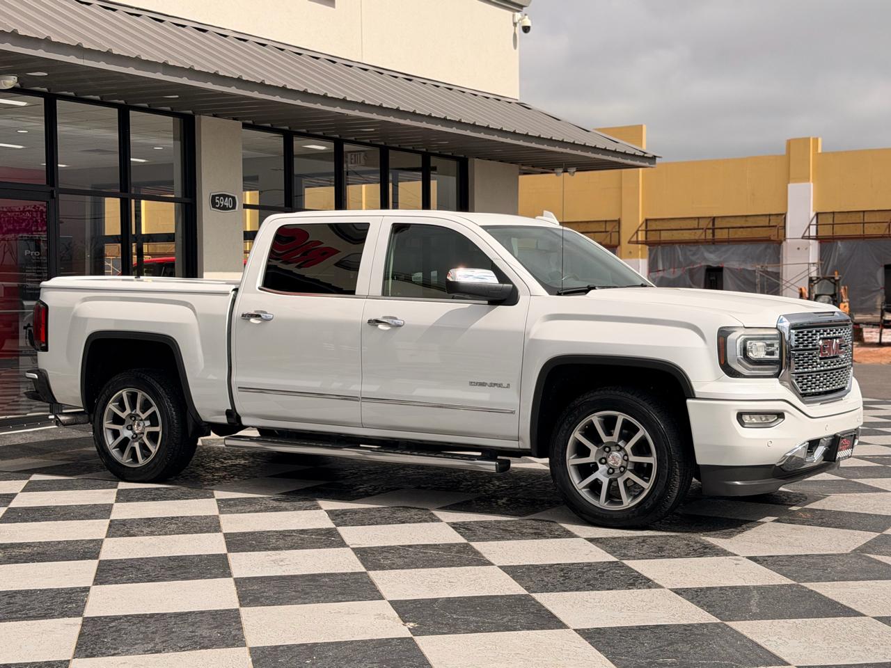 GMC Sierra 1500 Denali Crew Cab 2WD 2016