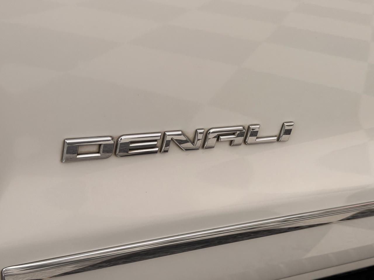 GMC Sierra 1500 Denali Crew Cab 2WD 2016