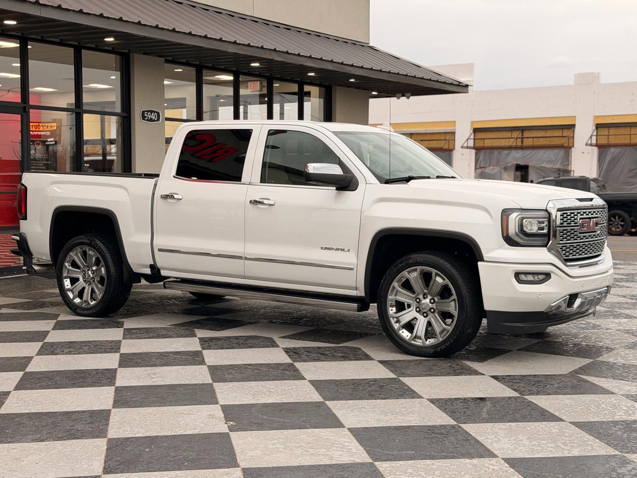 GMC Sierra 1500 Denali Crew Cab Short Box 4WD 2017