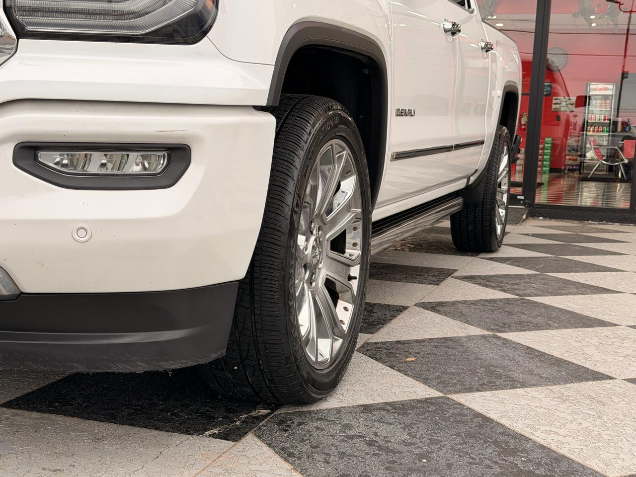 GMC Sierra 1500 Denali Crew Cab Short Box 4WD 2017