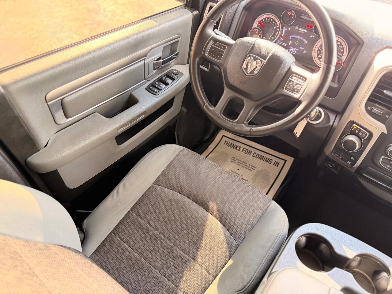 RAM 1500 Classic SLT Crew Cab SWB 4WD 2019