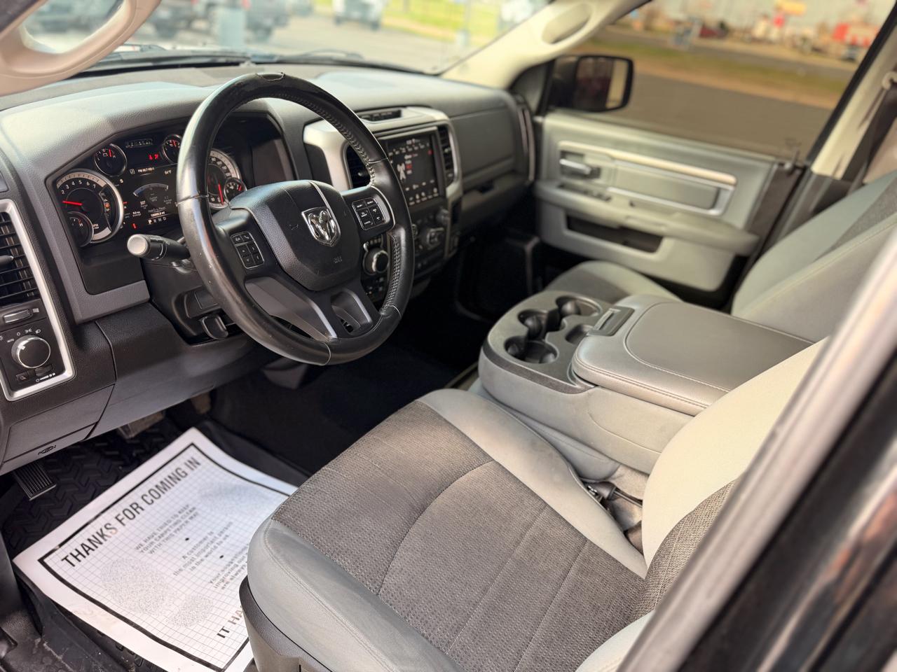 RAM 1500 Classic SLT Crew Cab SWB 4WD 2019