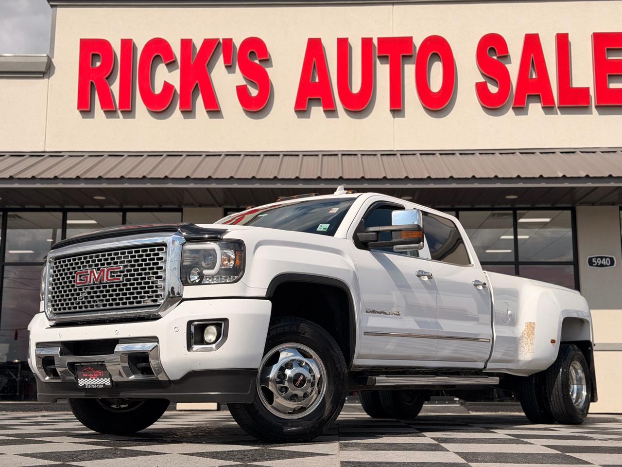 GMC Sierra 3500HD Denali Crew Cab 4WD 2015