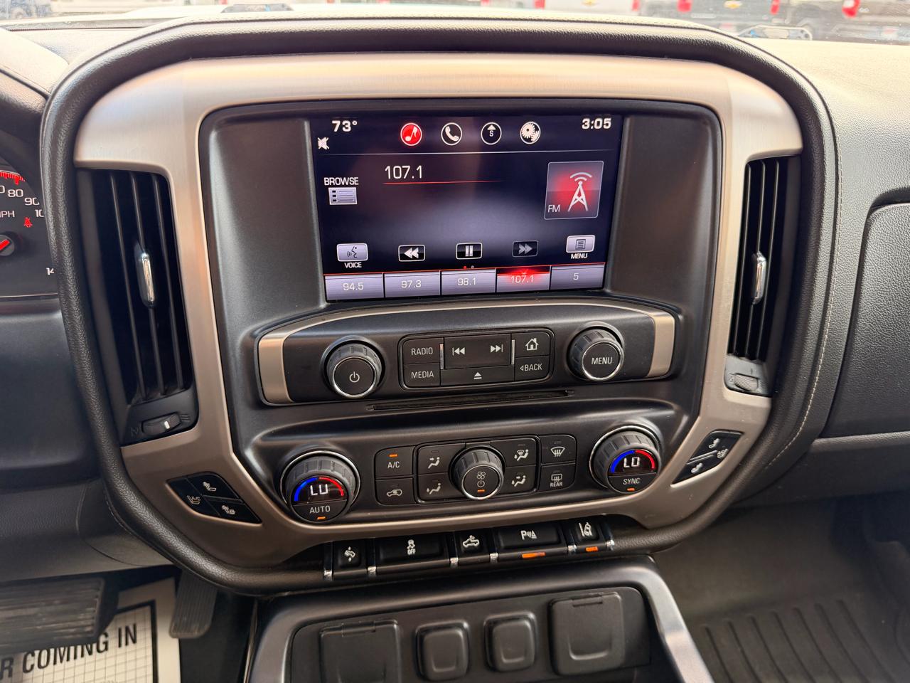 GMC Sierra 3500HD Denali Crew Cab 4WD 2015