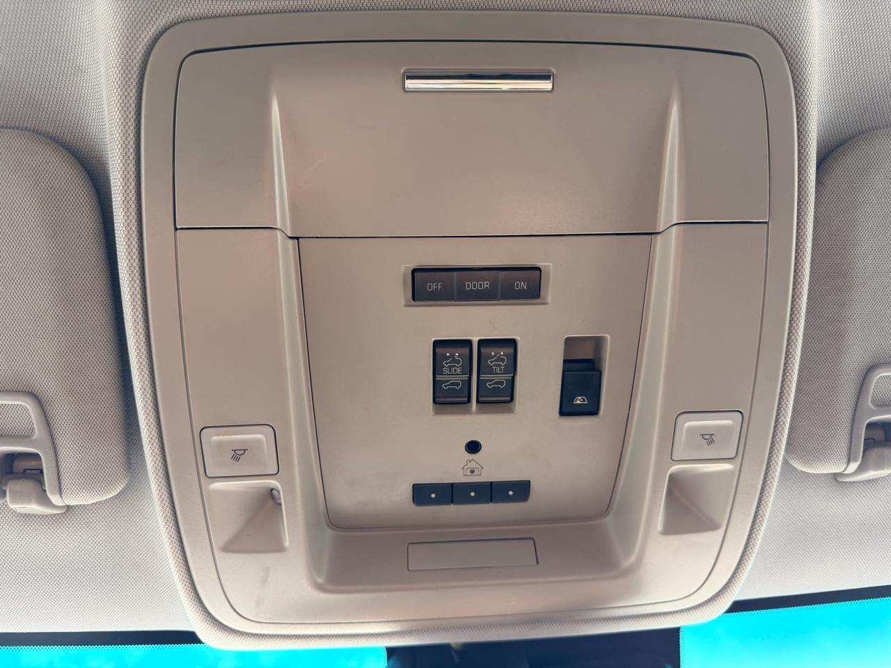 GMC Sierra 3500HD Denali Crew Cab 4WD 2015