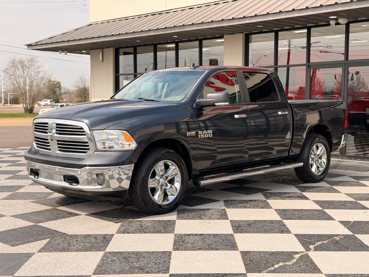 RAM 1500 Big Horn Crew Cab 4WD 2016