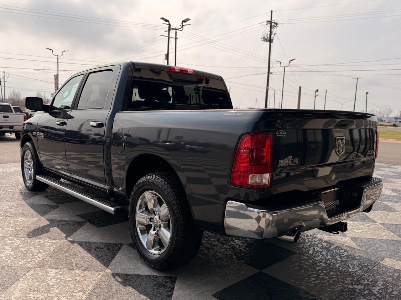 RAM 1500 Big Horn Crew Cab 4WD 2016